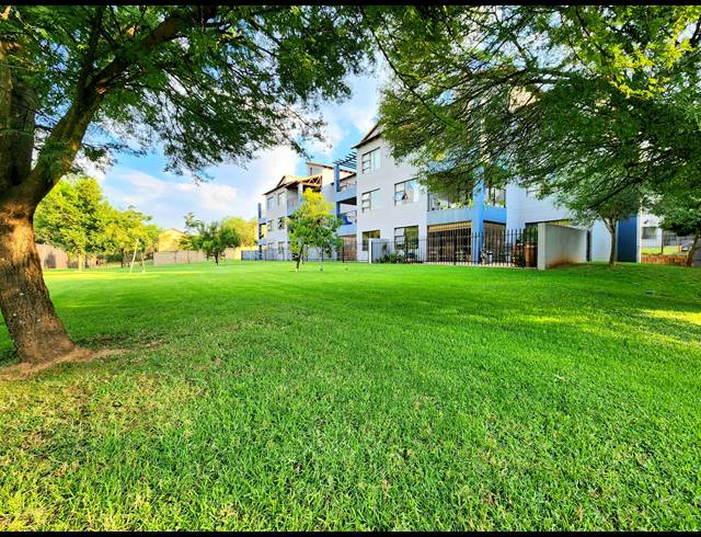 2 BEDROOM APARTMENT FOR SALE IN HONEYDEW GROVE
